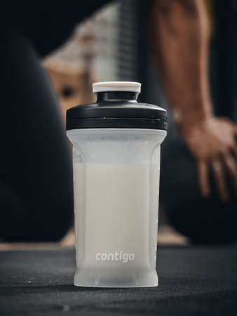 Shaker do odżywek/białka - Contigo GO 2.0 • 590ml • Salt